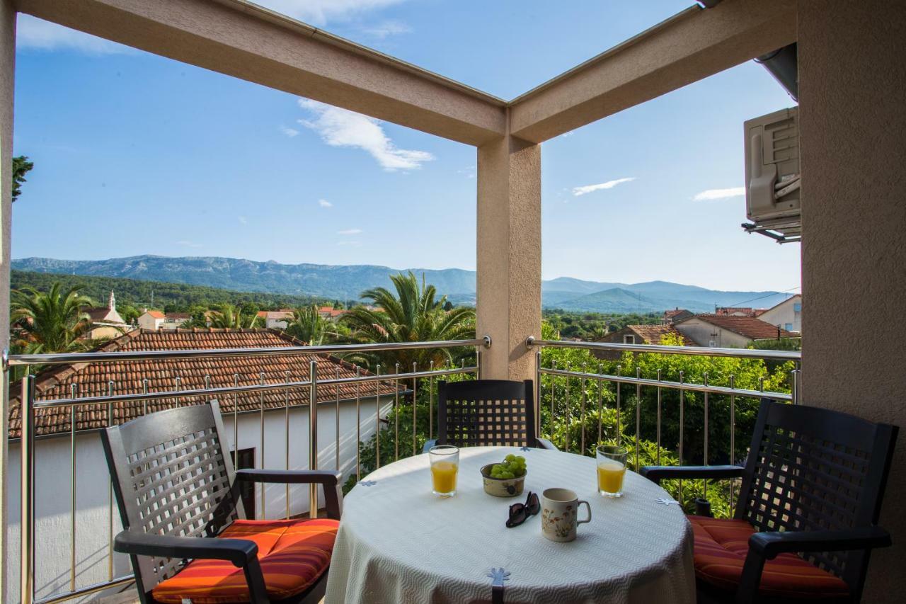 Apartment Smuljic Vrboska Exterior foto